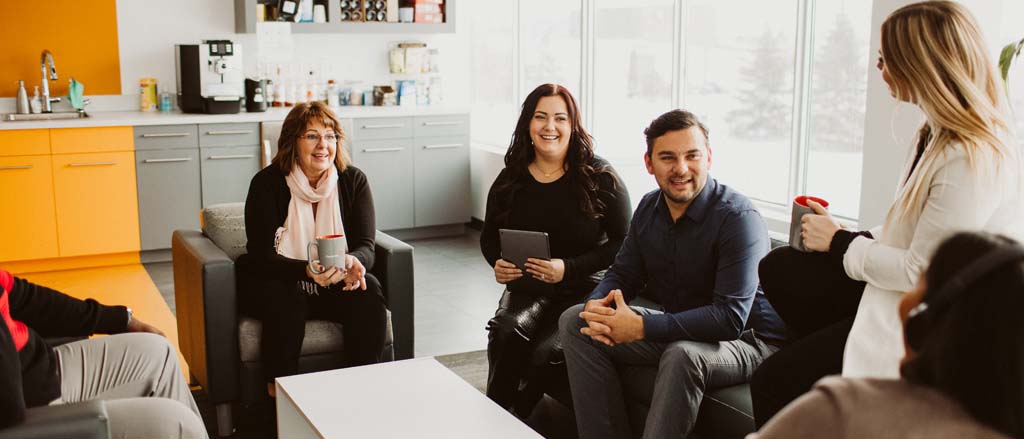 Il est écrit : « Nous sommes honorés d’avoir été reconnus comme l’un des meilleurs employeurs et fournisseurs de solutions. ». 