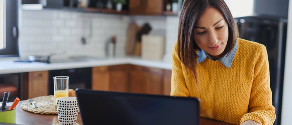 Text reads, “Two quick reminders before the year-end filing deadline”.  