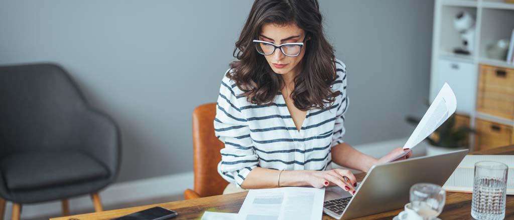 Il est écrit : « Traitement de la paie et intégration des données de journal, pourquoi votre entreprise (ou votre comptable) en a besoin ». 